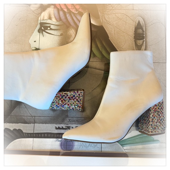 SOLD Betsey Johnson Kassie (White Smooth) Women's Boots Rhinestone Heel - Picture 2 of 12